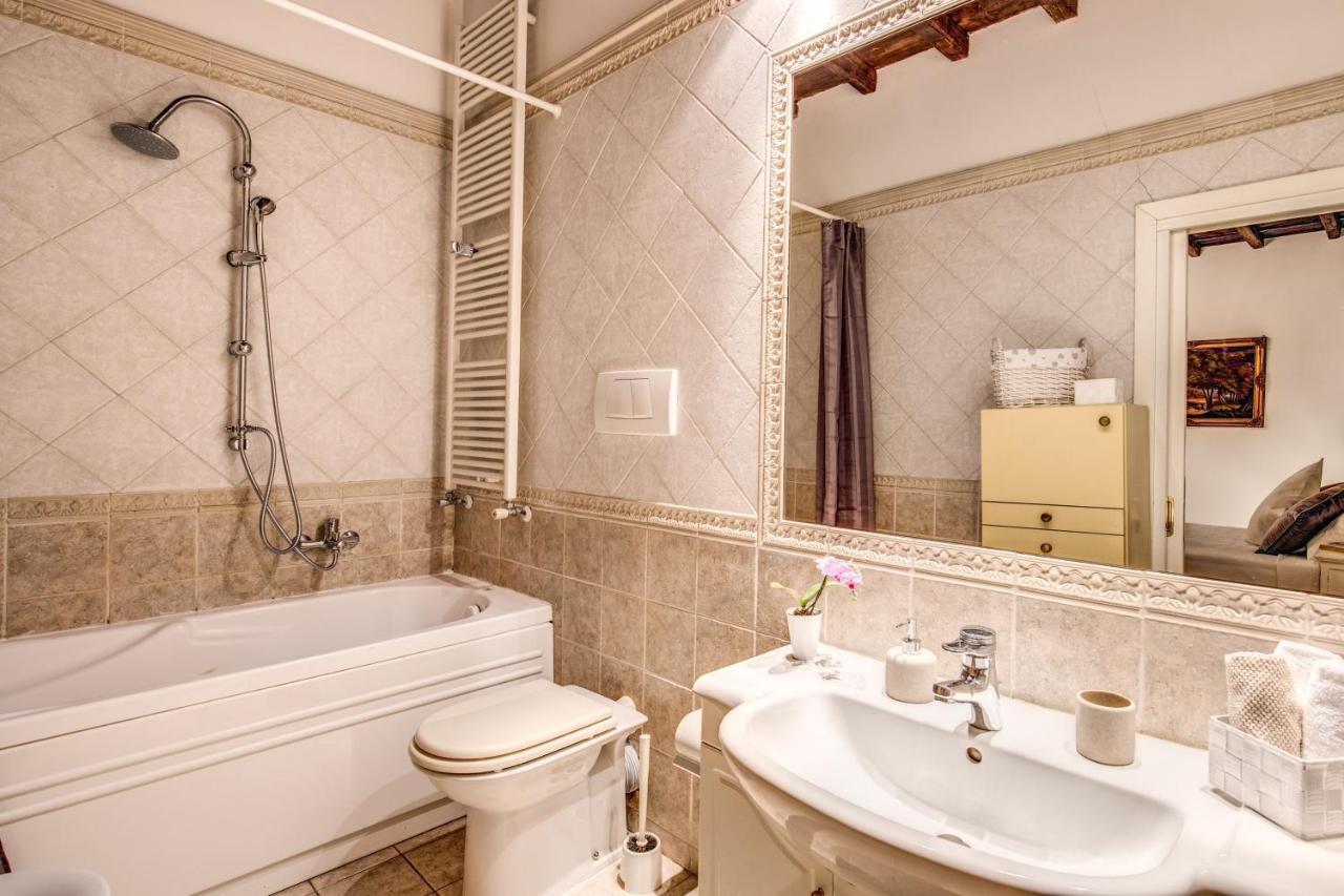 Апартаменти Fresh House Trevi 2 Рим Екстер'єр фото